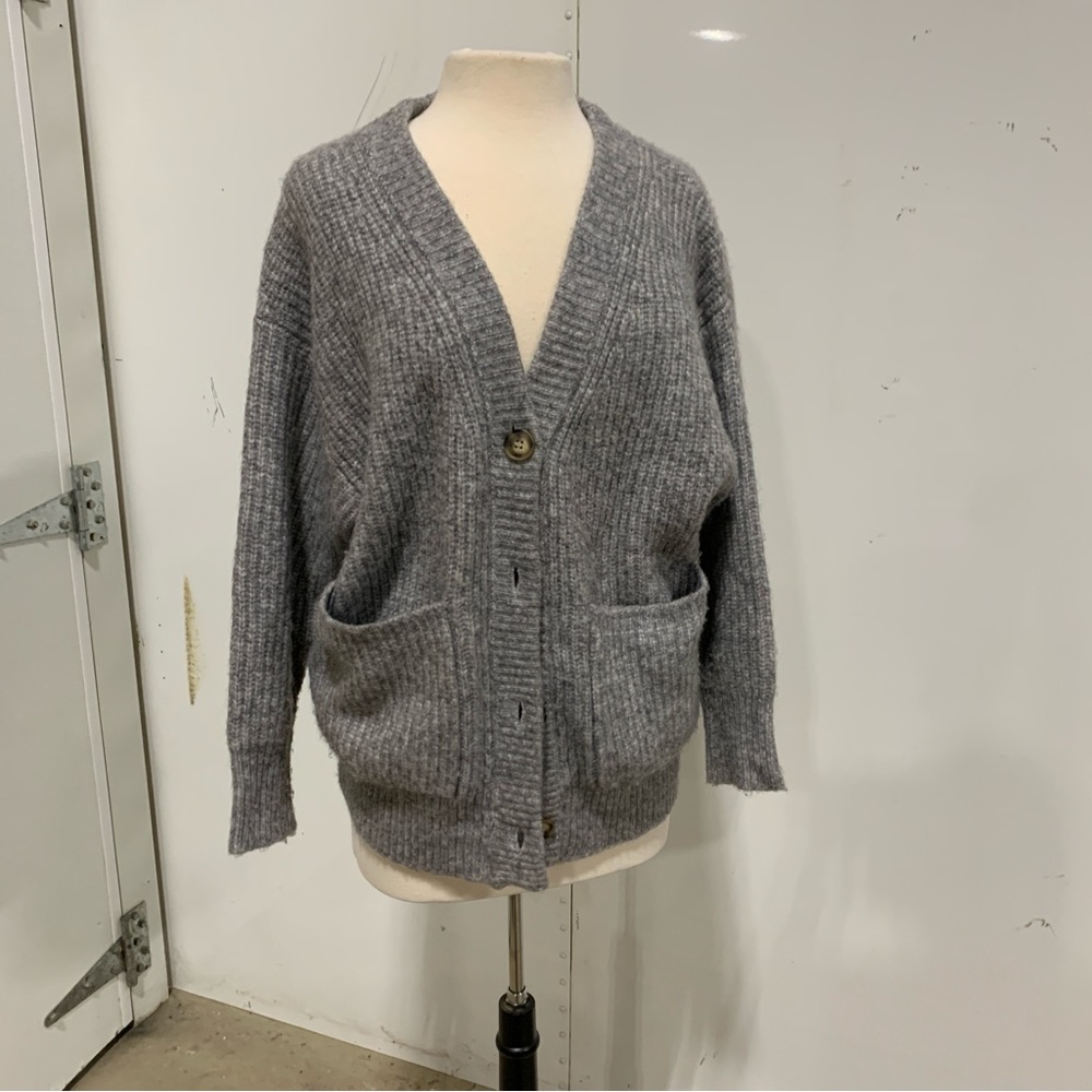 Steve‎ Madden Gray Chunky Knit Cardigan Oversized Button Front Sweater Med 2340 - Picture 2 of 12